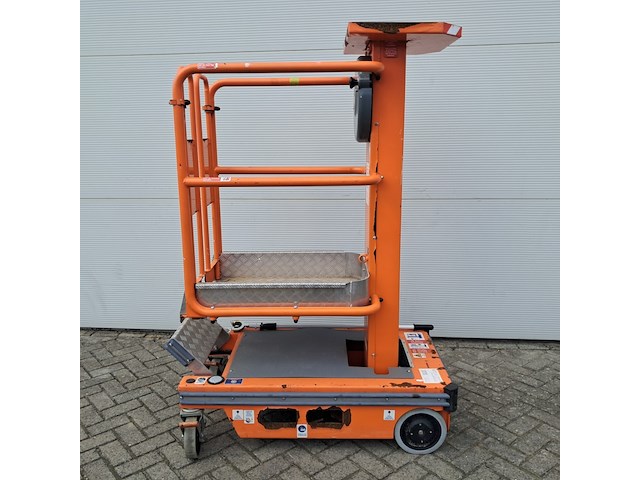 Personenlift 4,2m manueel jlg, power towers ecolift, bouwjaar 2020 - afbeelding 1 van  18