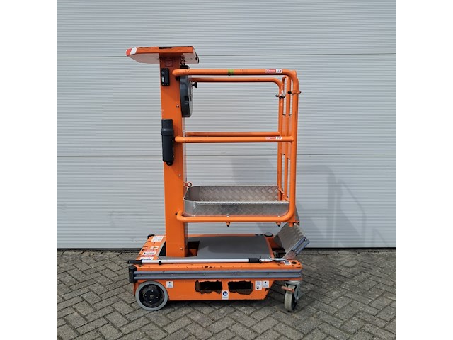 Personenlift 4,2m manueel jlg, power towers ecolift, bouwjaar 2020 - afbeelding 13 van  18