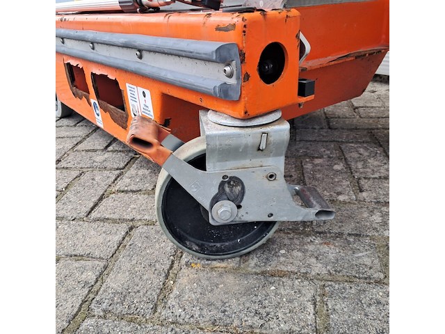 Personenlift 4,2m manueel jlg, power towers ecolift, bouwjaar 2020 - afbeelding 16 van  18