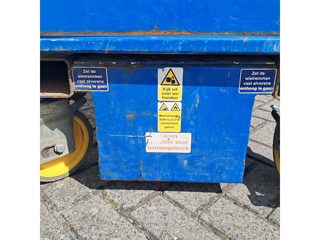 Personenlift 4,5m manueel/accu, power tower, power towers nano, 2015 - afbeelding 3 van  17