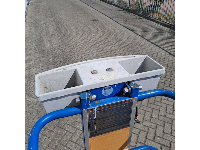 Personenlift 4,5m manueel/accu, power tower, power towers nano, 2015 - afbeelding 4 van  17