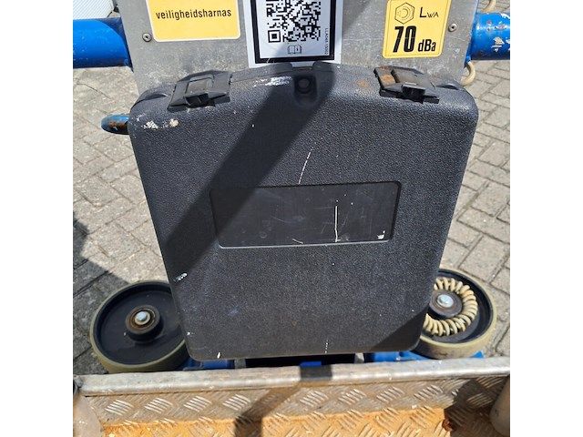 Personenlift 4,5m manueel/accu, power tower, power towers nano, 2015 - afbeelding 6 van  17