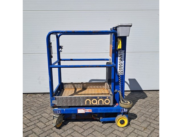 Personenlift 4,5m manueel/accu, power tower, power towers nano, 2015 - afbeelding 11 van  17