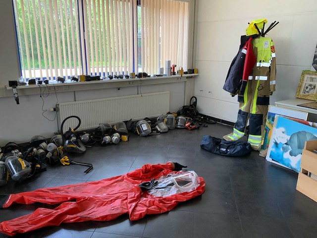 Persoonlijk beschermingskleding en materialen - afbeelding 1 van  10