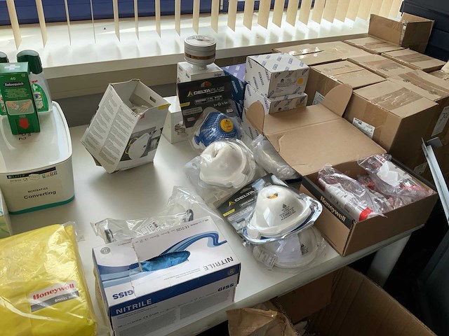 Persoonlijk beschermingskleding en materialen - afbeelding 9 van  10