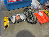 Persoonlijke beschermingsmiddelen (adr) sets (2x) - afbeelding 1 van  5