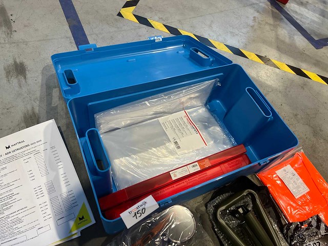 Persoonlijke beschermingsmiddelen (adr) sets (2x) - afbeelding 2 van  5