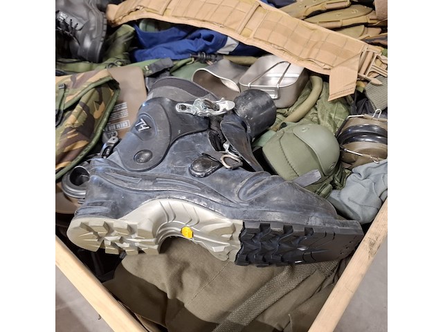Persoonlijke uitrusting en kleding defensie , kpu / kl / woodland , uitrusting en kleding , van alles - afbeelding 2 van  8