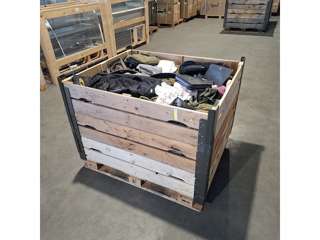 Persoonlijke uitrusting en kleding defensie , kpu / kl / woodland - afbeelding 1 van  5