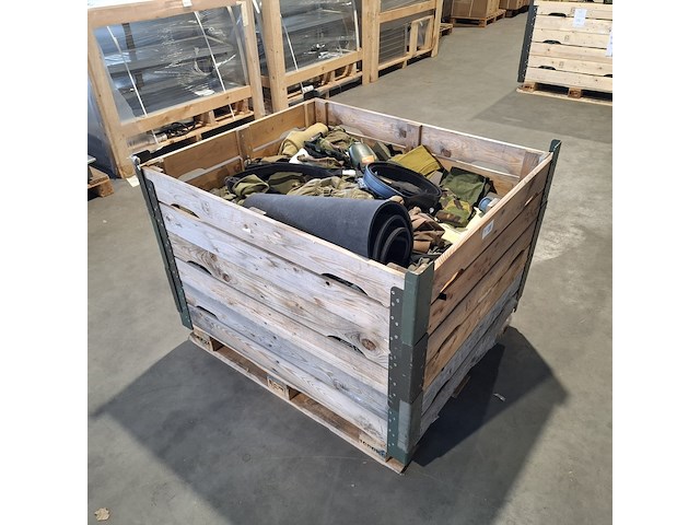 Persoonlijke uitrusting en kleding defensie , kpu / kl / woodland - afbeelding 1 van  5