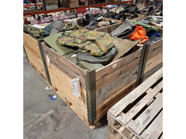 Persoonlijke uitrusting en kleding defensie, woodland kpu kl - afbeelding 1 van  18