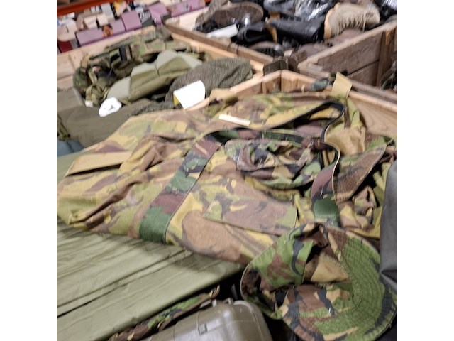 Persoonlijke uitrusting en kleding defensie, woodland kpu kl - afbeelding 17 van  18