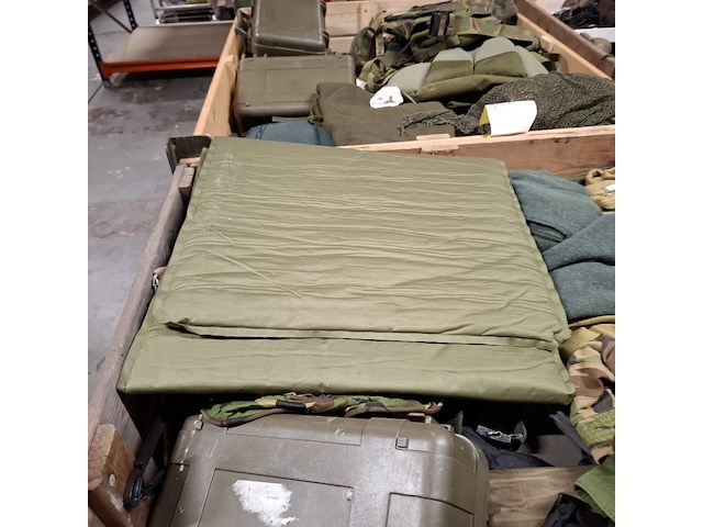 Persoonlijke uitrusting en kleding defensie, woodland kpu kl - afbeelding 18 van  18