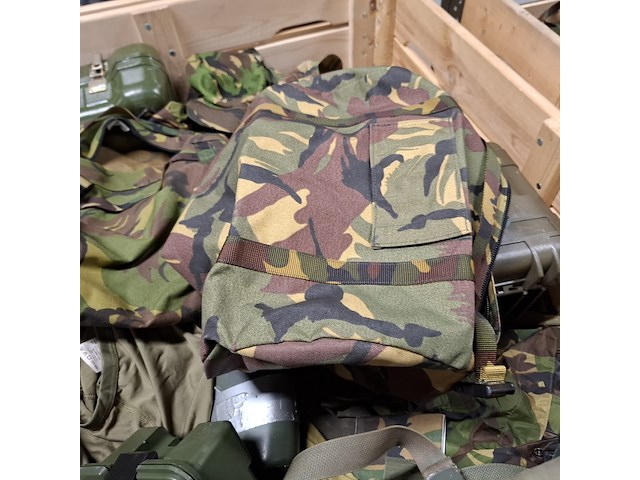 Persoonlijke uitrusting en kleding defensie, woodland kpu kl - afbeelding 13 van  16