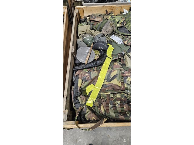 Persoonlijke uitrusting en kleding defensie, woodland / kpu / kl - afbeelding 1 van  4