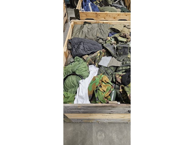 Persoonlijke uitrusting en kleding defensie, woodland / kpu / kl - afbeelding 1 van  4
