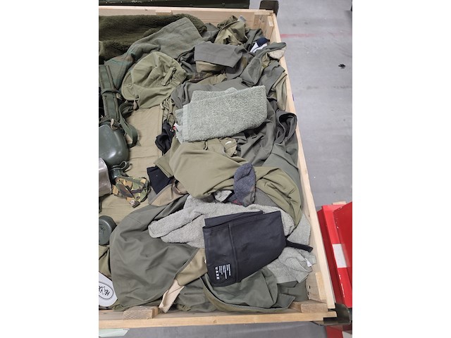 Persoonlijke uitrusting en kleding defensie, woodland / kpu / kl - afbeelding 2 van  4
