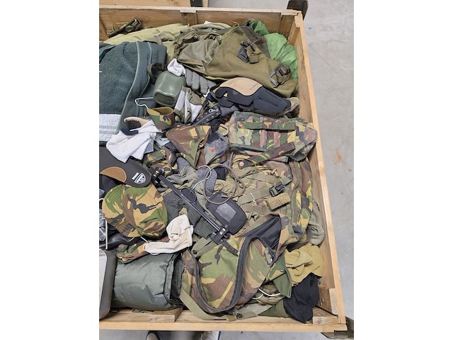 Persoonlijke uitrusting en kleding defensie, woodland / kpu / kl - afbeelding 2 van  4
