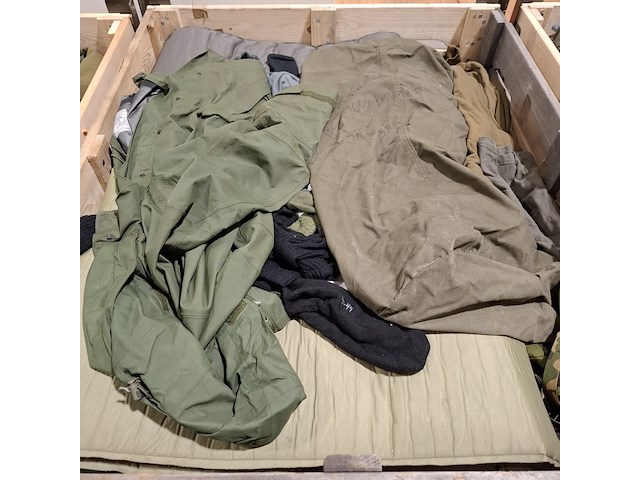 Persoonlijke uitrusting en kleding defensie - afbeelding 10 van  30