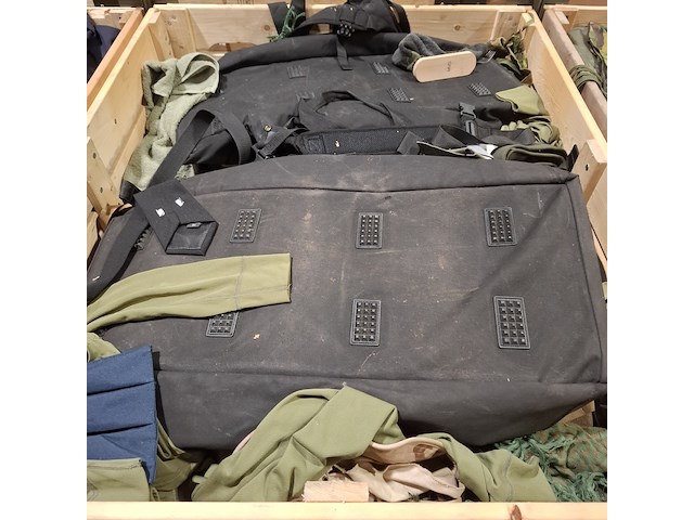 Persoonlijke uitrusting en kleding defensie - afbeelding 2 van  35