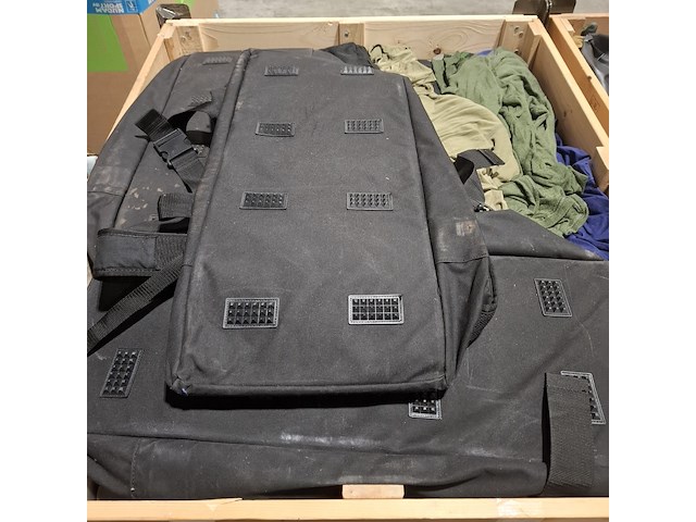 Persoonlijke uitrusting en kleding defensie - afbeelding 32 van  35