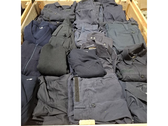 Persoonlijke uitrusting en kleding defensie - afbeelding 35 van  35