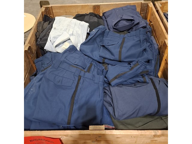 Persoonlijke uitrusting en kleding defensie - afbeelding 2 van  32