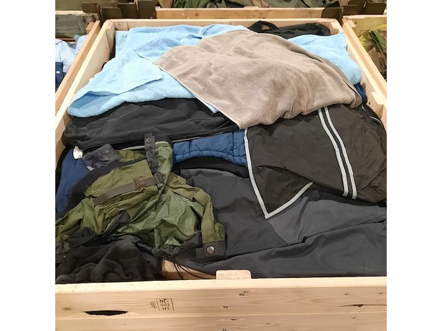 Persoonlijke uitrusting en kleding defensie - afbeelding 2 van  39