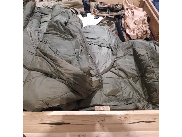 Persoonlijke uitrusting en kleding defensie - afbeelding 37 van  39