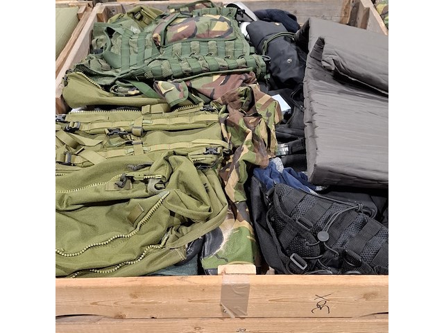 Persoonlijke uitrusting en kleding defensie - afbeelding 29 van  40