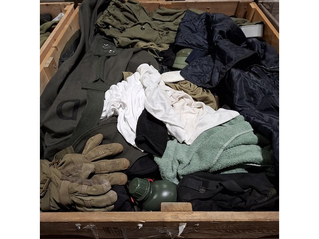 Persoonlijke uitrusting en kleding defensie - afbeelding 37 van  40