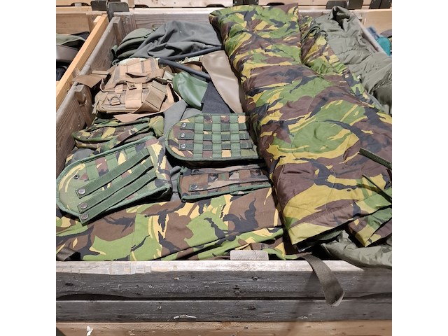 Persoonlijke uitrusting en kleding defensie - afbeelding 38 van  40