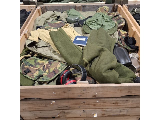 Persoonlijke uitrusting en kleding defensie - afbeelding 15 van  31