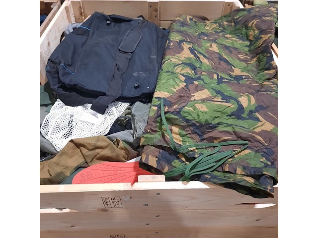 Persoonlijke uitrusting en kleding defensie - afbeelding 30 van  39