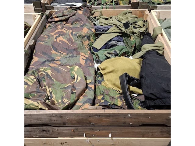 Persoonlijke uitrusting en kleding defensie - afbeelding 30 van  38