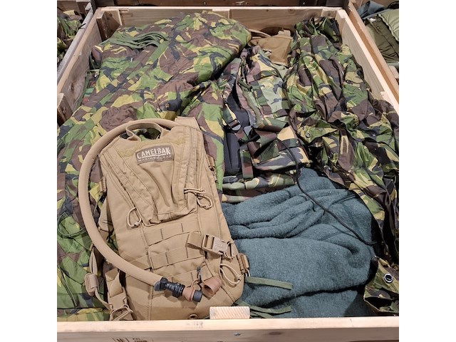 Persoonlijke uitrusting en kleding defensie - afbeelding 3 van  38