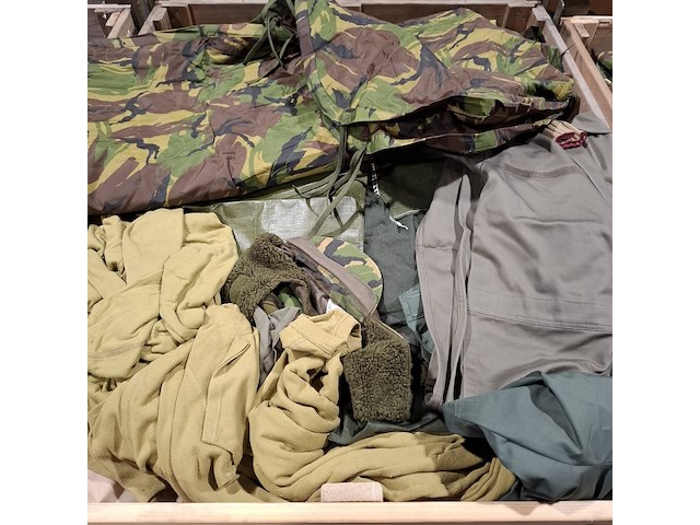 Persoonlijke uitrusting en kleding defensie - afbeelding 4 van  38
