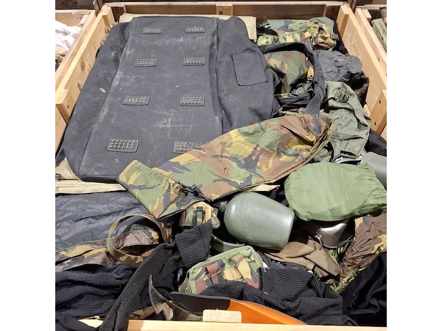 Persoonlijke uitrusting en kleding defensie - afbeelding 34 van  38