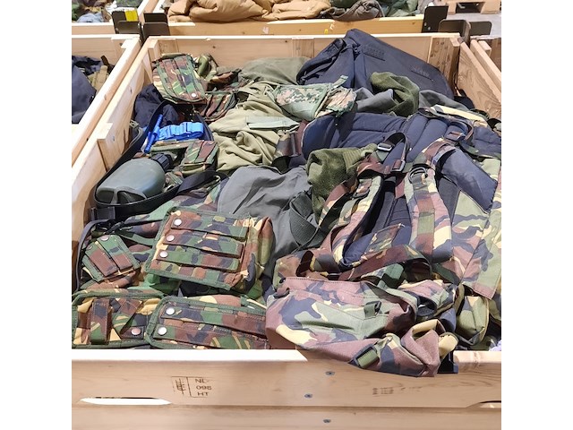 Persoonlijke uitrusting en kleding defensie - afbeelding 7 van  24