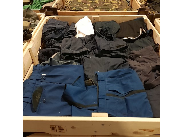 Persoonlijke uitrusting en kleding defensie - afbeelding 10 van  24