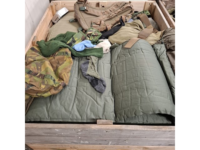 Persoonlijke uitrusting en kleding defensie - afbeelding 13 van  35