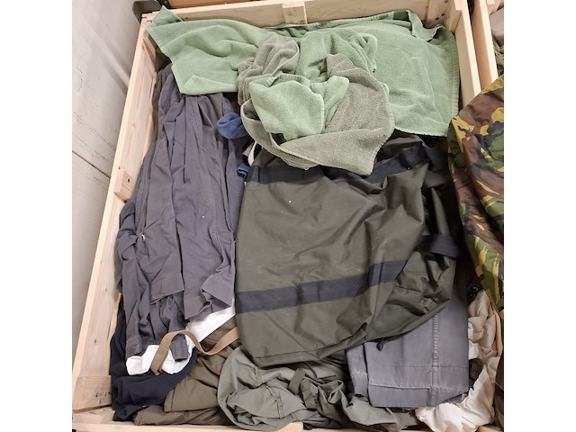 Persoonlijke uitrusting en kleding defensie - afbeelding 26 van  35