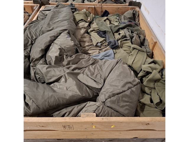 Persoonlijke uitrusting en kleding defensie - afbeelding 31 van  35