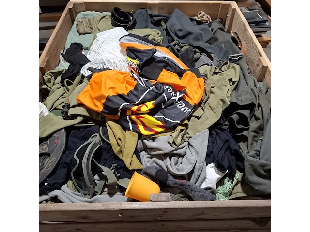 Persoonlijke uitrusting en kleding defensie - afbeelding 32 van  35