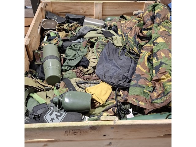 Persoonlijke uitrusting en kleding defensie - afbeelding 2 van  32