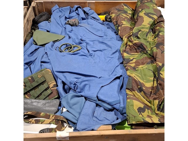 Persoonlijke uitrusting en kleding defensie - afbeelding 3 van  32