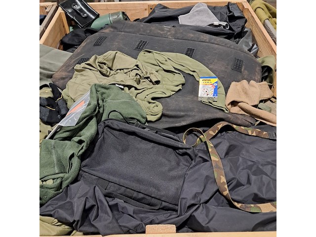 Persoonlijke uitrusting en kleding defensie - afbeelding 5 van  36