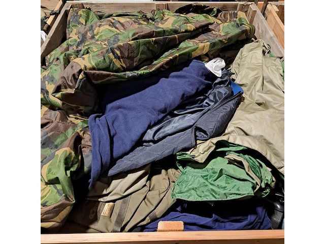 Persoonlijke uitrusting en kleding defensie - afbeelding 14 van  36