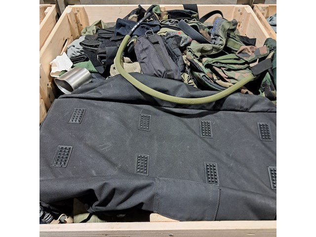 Persoonlijke uitrusting en kleding defensie - afbeelding 29 van  36