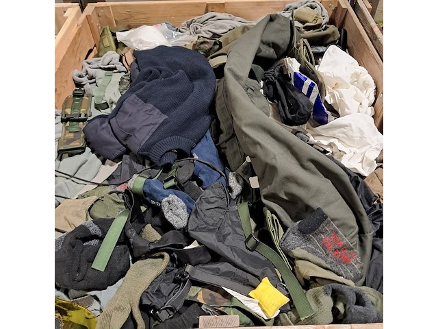 Persoonlijke uitrusting en kleding defensie - afbeelding 35 van  36